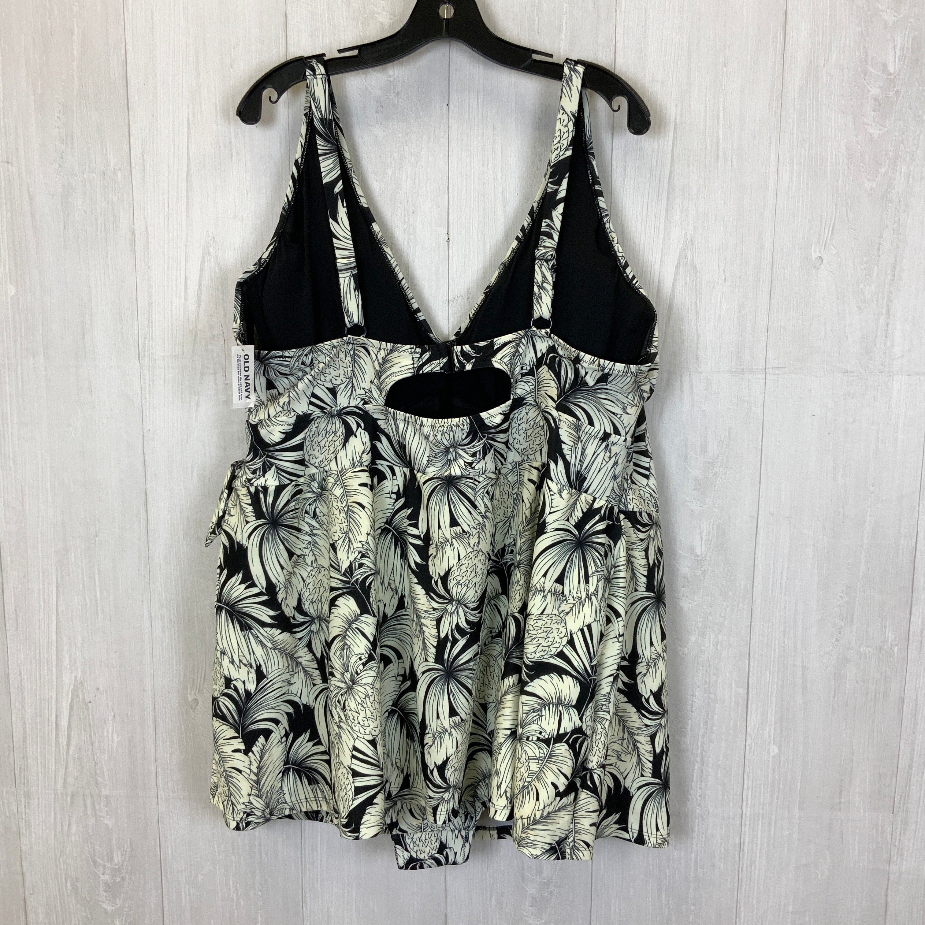 Swimsuit By Old Navy  Size: 3x